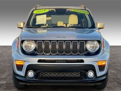 Used 2019 Jeep Renegade Latitude w/ Popular Equipment Group image 3