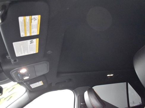 Used 2022 Ford Explorer ST-Line w/ Class IV Trailer Tow Package image 21