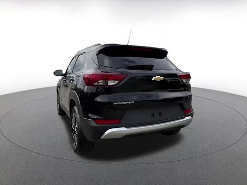 Used 2025 Chevrolet TrailBlazer LT image 11