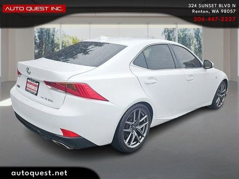 Used 2019 Lexus IS 300 F Sport w/ F Sport Package image 5