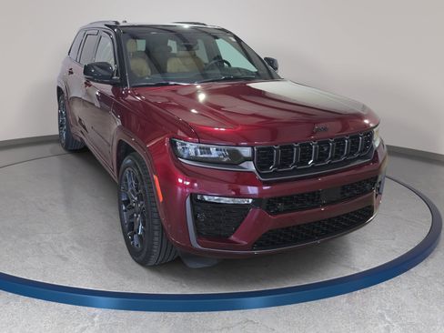 Used 2026 Jeep Grand Cherokee Summit w/ Obsidian Package AWD/4WD image 4