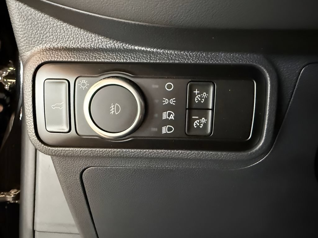 New 2026 Ford Explorer Active w/ Active Comfort Package AWD/4WD image 21