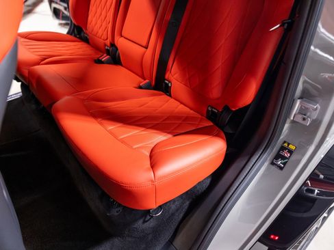 Used 2025 Mercedes-Benz G 63 AMG 4MATIC image 35