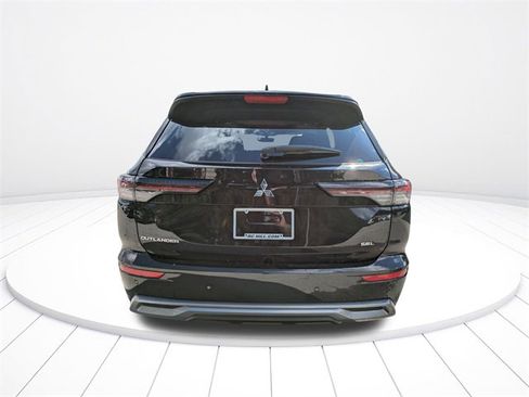 New 2026 Mitsubishi Outlander SEL image 5