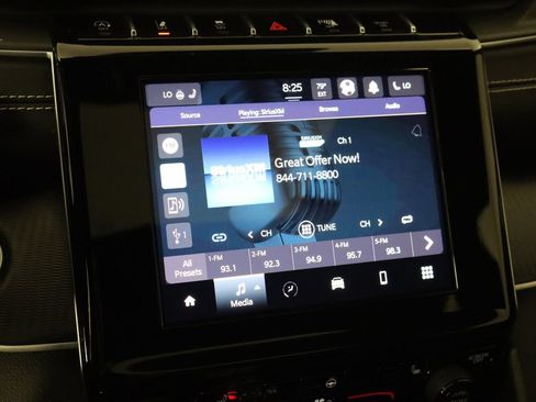 Used 2024 Jeep Grand Cherokee L Altitude RWD image 32