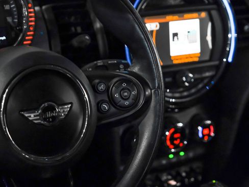 Used 2015 MINI Cooper 2-Door Hardtop image 17