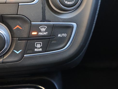 Used 2021 Jeep Compass Limited image 32