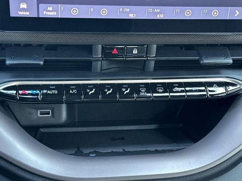 New 2025 FIAT 500 e image 18