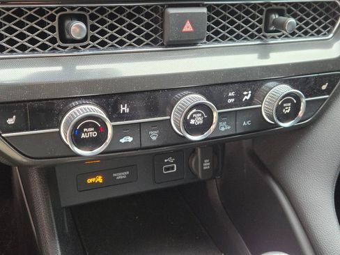 Used 2023 Acura Integra A-Spec image 11