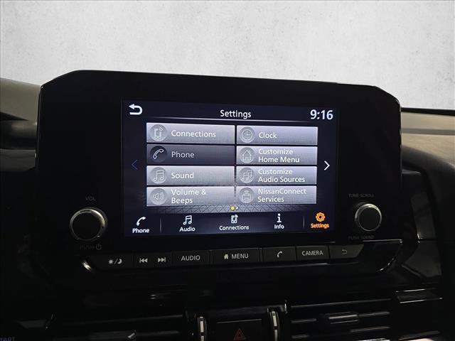 Used 2025 Nissan Pathfinder SV AWD/4WD image 21