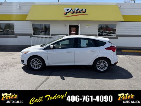 Used 2017 Ford Focus SE FWD image 1
