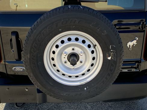 New 2025 Ford Bronco 4-Door image 40