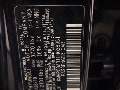 Used 2020 Hyundai Venue SEL image 11