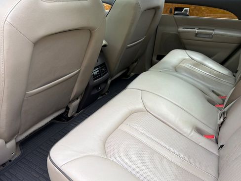Used 2012 Lincoln MKX AWD image 11