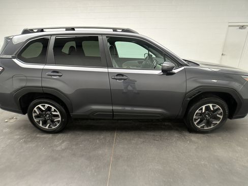 Used 2026 Subaru Forester Premium AWD/4WD image 39
