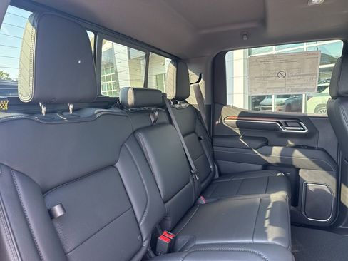 New 2026 GMC Sierra 1500 Denali w/ Denali Reserve Package image 27