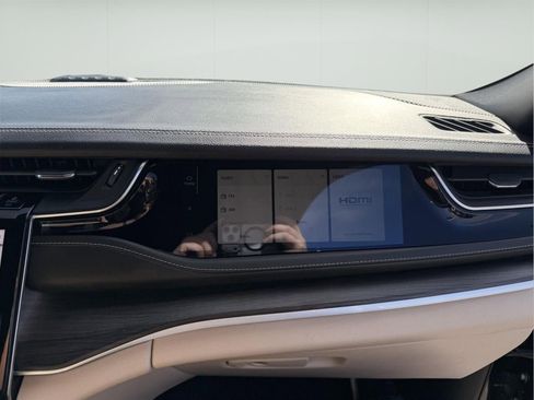 Used 2024 Jeep Grand Cherokee Limited 4xe image 36