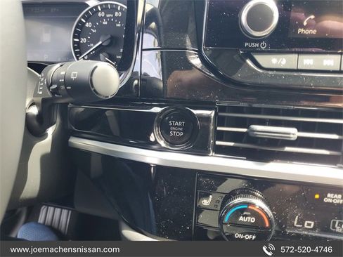 New 2025 Nissan Pathfinder SV image 25