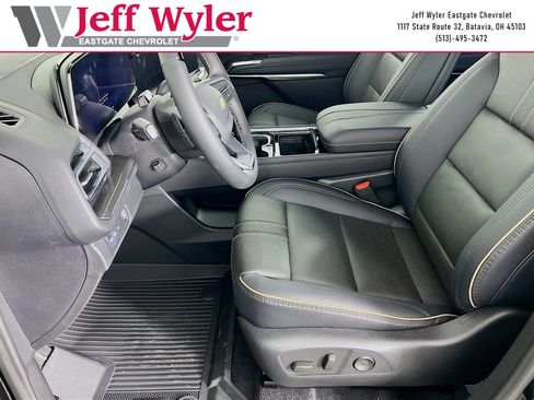 New 2026 Chevrolet Traverse High Country w/ LPO, Floor Liner Package FWD image 3
