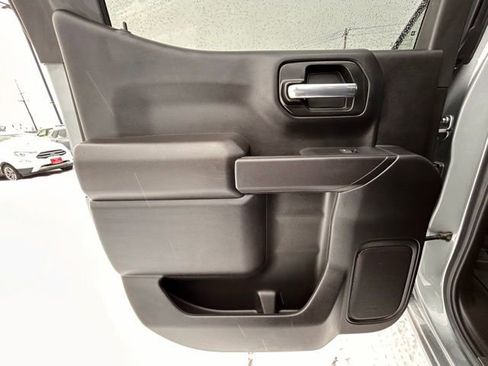 Used 2025 Chevrolet Silverado 1500 Custom image 45