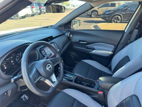 Used 2024 Nissan Kicks SR w/ SR Premium Package image 15