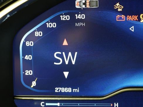 Used 2025 Chevrolet Silverado 2500 LT w/ Convenience Package image 13