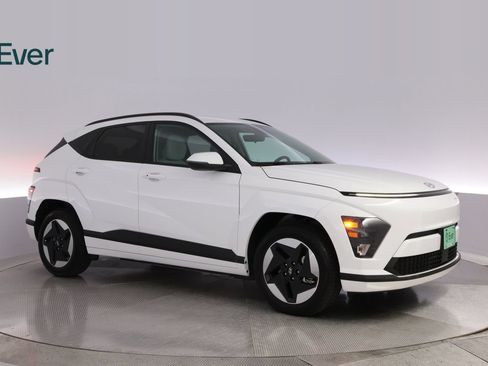 Used 2024 Hyundai Kona SEL FWD image 14