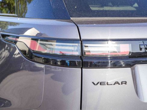 New 2026 Land Rover Range Rover Velar Dynamic SE image 9