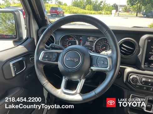 Used 2023 Jeep Wrangler Unlimited Sahara AWD/4WD image 19