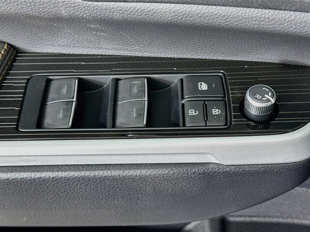 New 2026 Toyota Sienna XLE Woodland Edition AWD/4WD image 14