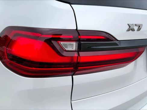 Used 2020 BMW X7 M50i AWD/4WD image 28