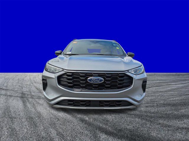 Certified 2023 Ford Escape ST-Line w/ Tech Pack #1 FWD image 9