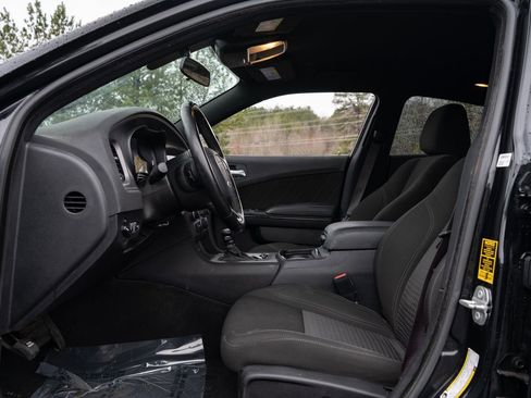 Used 2023 Dodge Charger SXT w/ Blacktop Package image 14