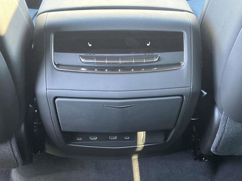 New 2026 Cadillac Escalade Luxury image 18