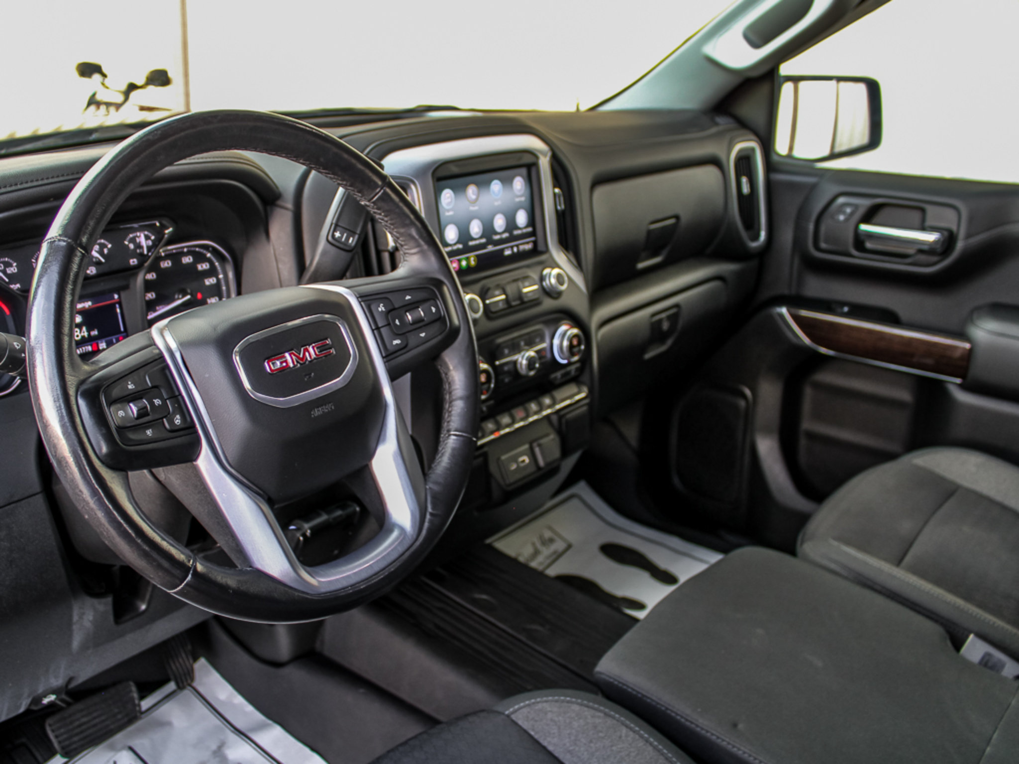 Used 2019 GMC Sierra 1500 SLE w/ SLE Value Package AWD/4WD image 18