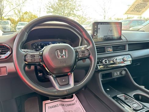 Used 2023 Honda Pilot Elite image 21