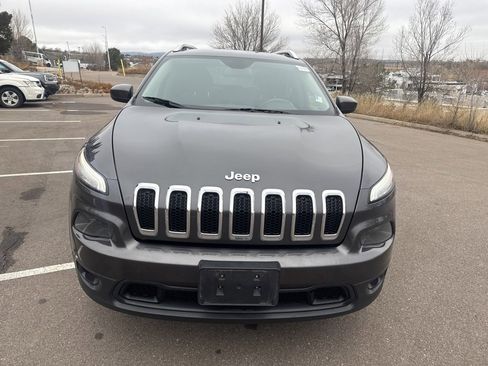 Used 2016 Jeep Cherokee Latitude w/ Cold Weather Group image 2