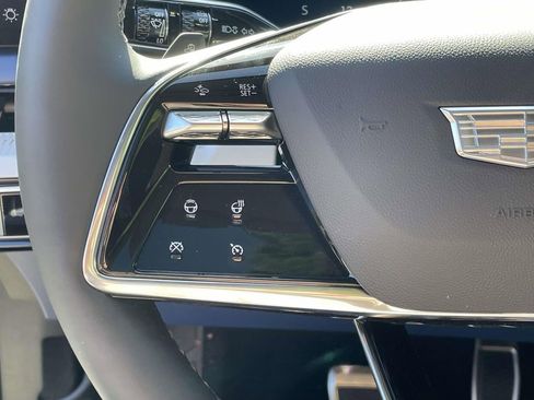 New 2026 Cadillac Optiq Sport 2 image 24