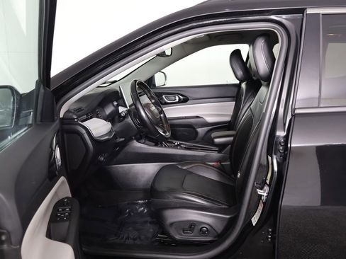 Used 2022 Jeep Compass Limited AWD/4WD image 28