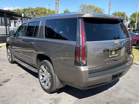 Used 2015 Cadillac Escalade ESV Luxury RWD image 6