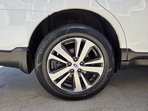 Used 2019 Subaru Outback 3.6R Limited AWD/4WD image 36