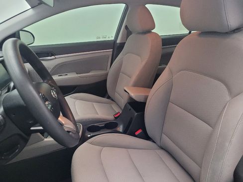 Used 2019 Hyundai Elantra SEL image 17