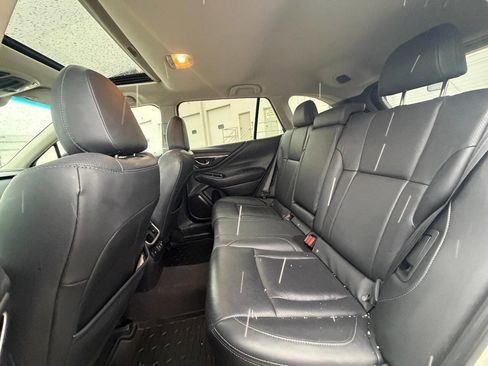 Used 2020 Subaru Outback Limited image 12