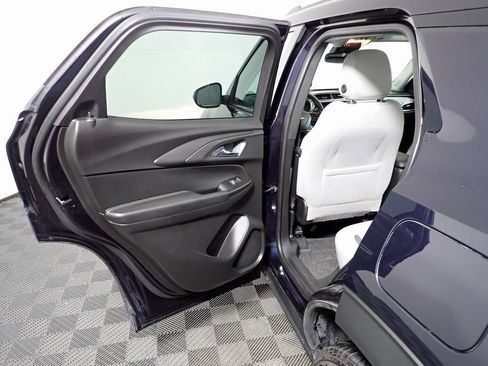 Used 2021 Chevrolet TrailBlazer LT w/ Sun and Liftgate Package image 29