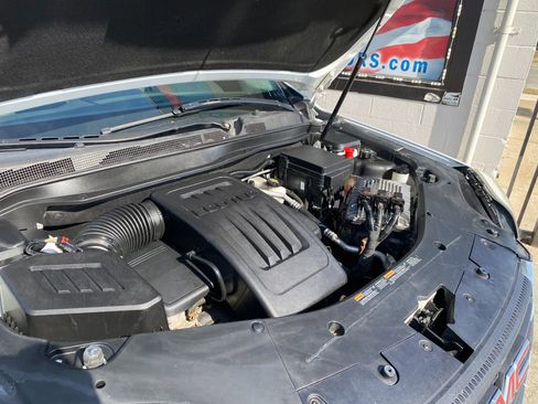 Used 2017 GMC Terrain SLE image 31