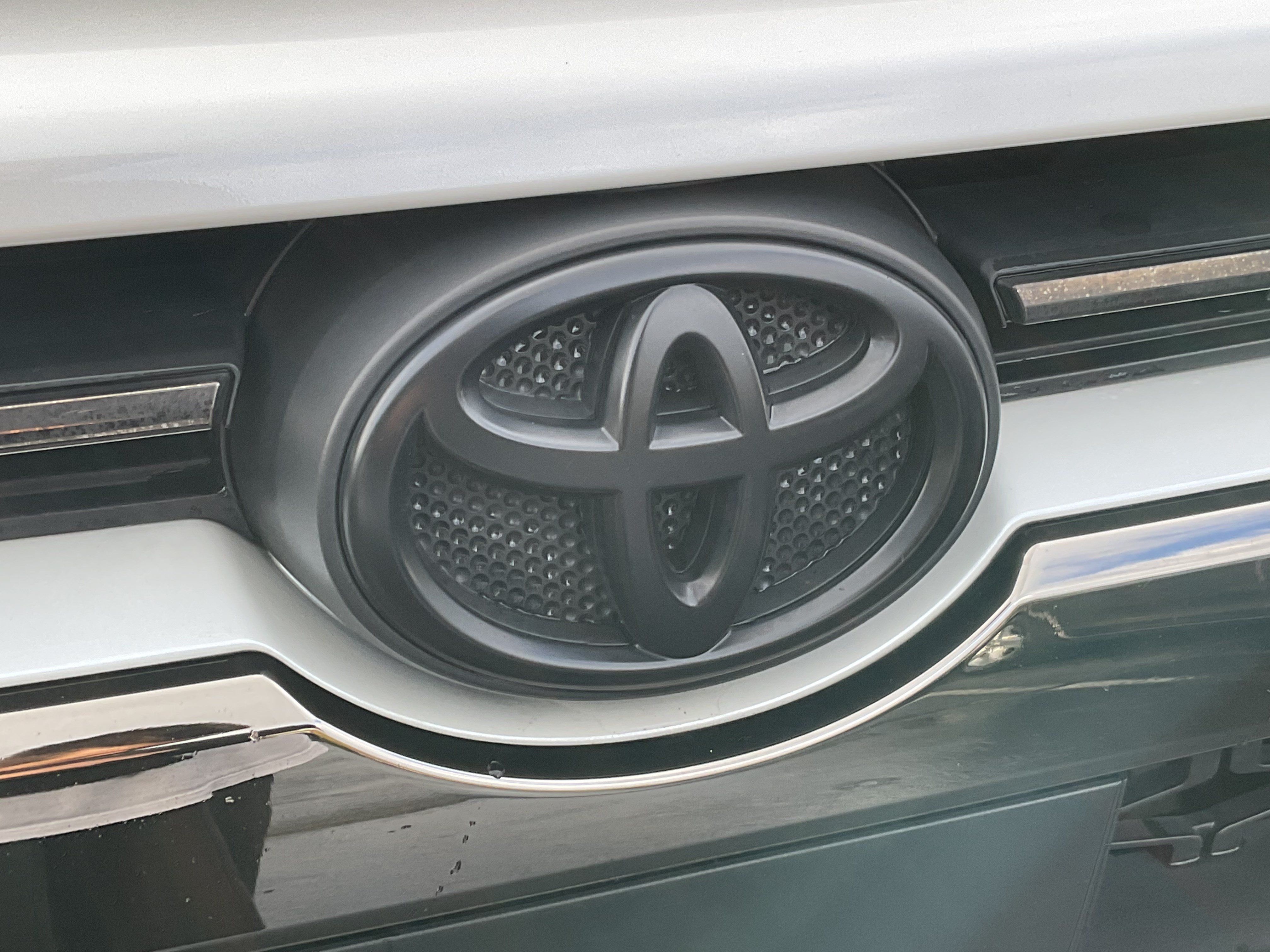 Used 2021 Toyota 4Runner Nightshade AWD/4WD image 6