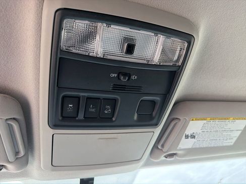 Used 2015 Toyota 4Runner SR5 image 18