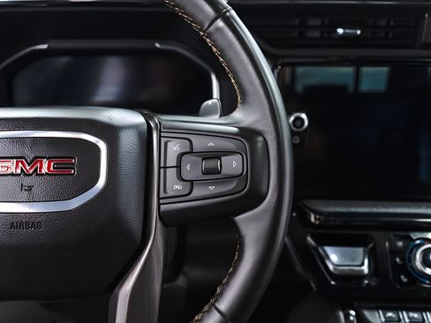 Used 2024 GMC Sierra 1500 AT4 w/ AT4 Preferred Package AWD/4WD image 13
