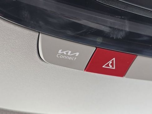 Used 2024 Kia Seltos S image 8