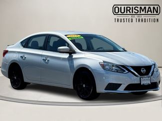 Used 2019 Nissan Sentra SV image 1